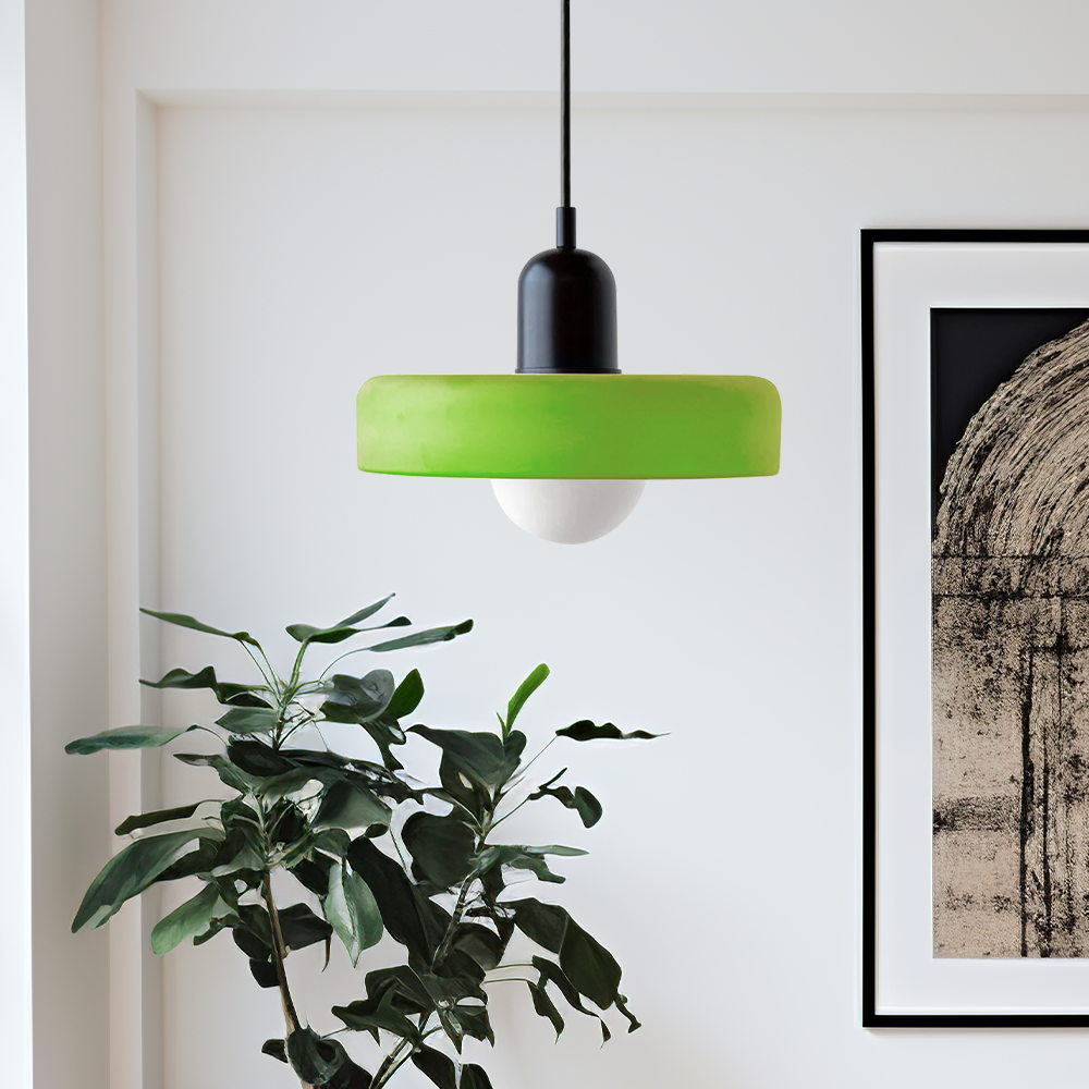 Emi and June | Bauhaus-Pendelleuchte aus farbigem Glas