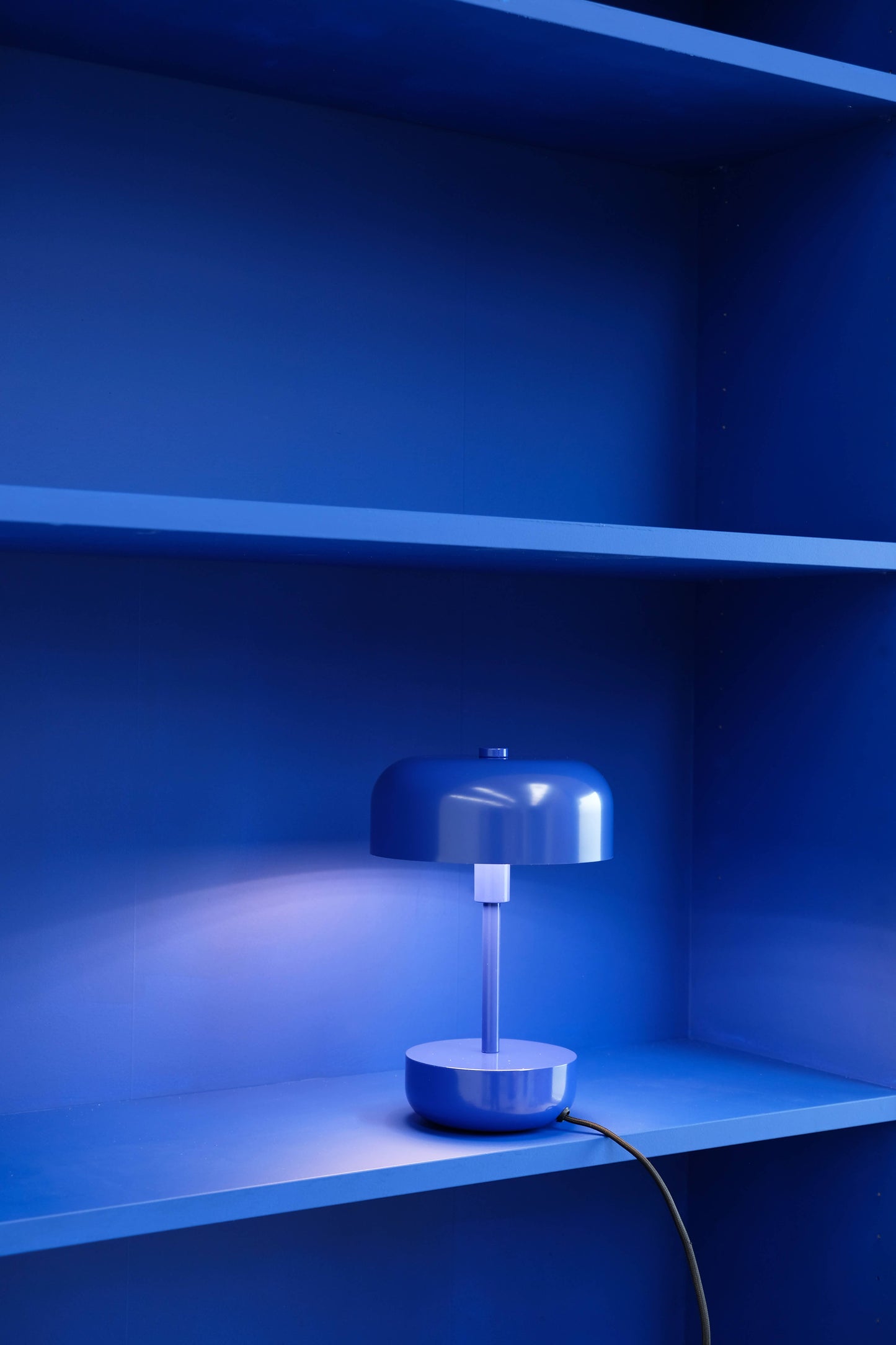 Emi and June | Haipot blaue Tischlampe
