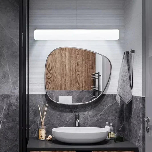 Emi and June | ClearGlow - LED-Spiegelleuchte für das Badezimmer