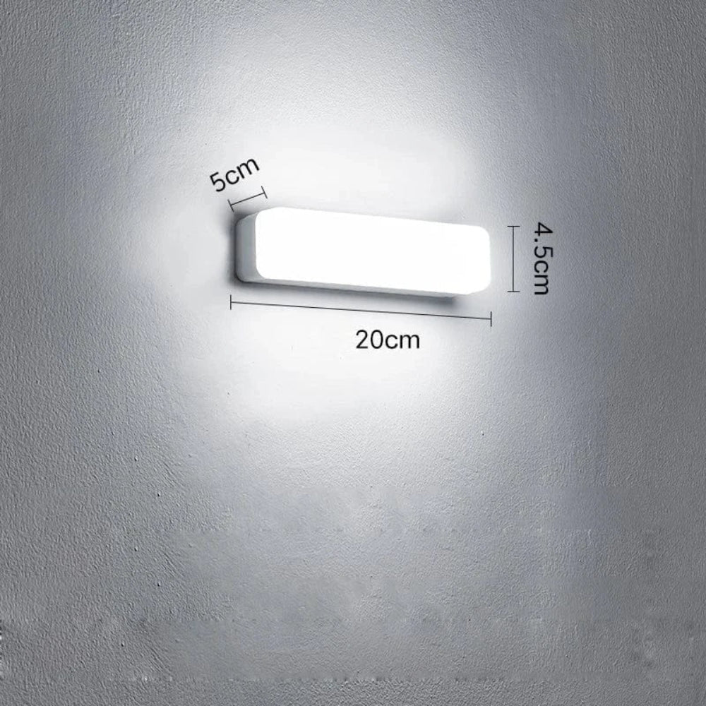 Emi and June | ClearGlow - LED-Spiegelleuchte für das Badezimmer