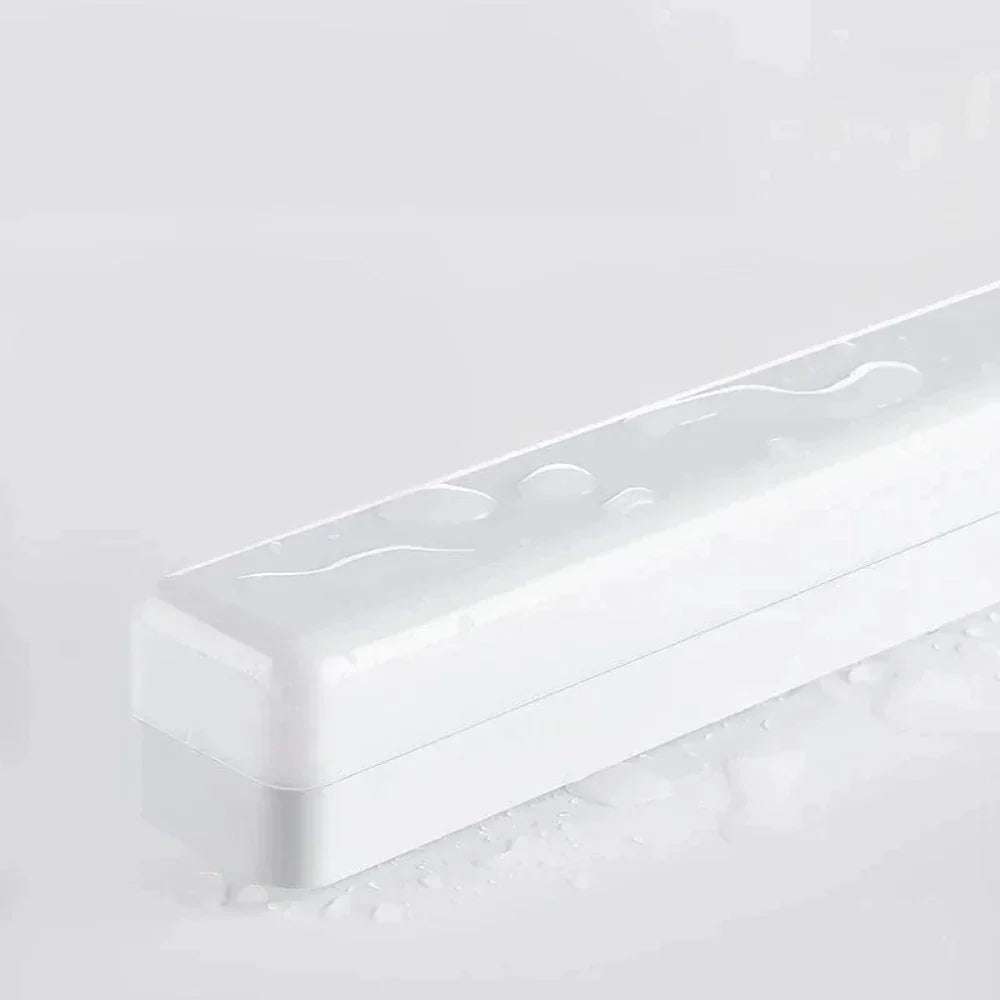 Emi and June | ClearGlow - LED-Spiegelleuchte für das Badezimmer