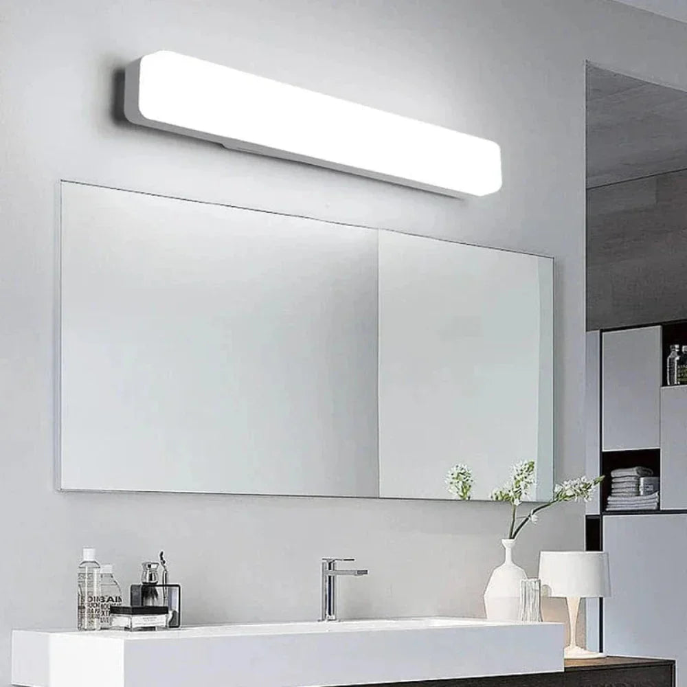 Emi and June | ClearGlow - LED-Spiegelleuchte für das Badezimmer
