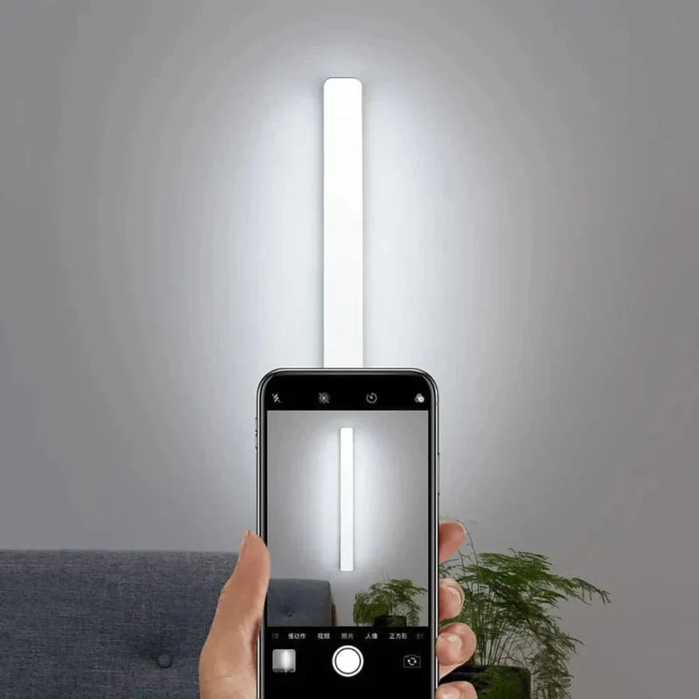 Emi and June | ClearGlow - LED-Spiegelleuchte für das Badezimmer