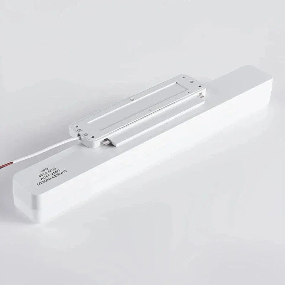 Emi and June | ClearGlow - LED-Spiegelleuchte für das Badezimmer