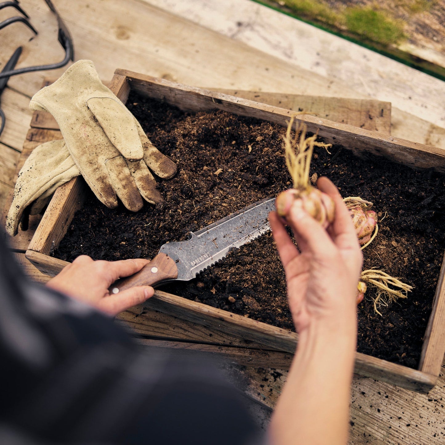 Emi and June | Hori Hori Classic – Vielseitiges Gartenwerkzeug mit Tradition