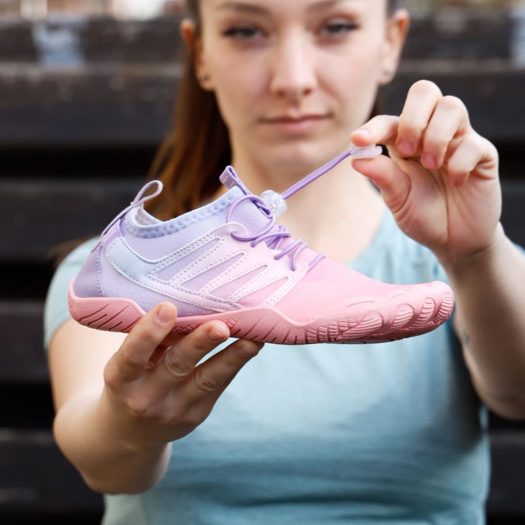 Emi and June | RunnerFit - ergonomischer, wasserdichter & rutschfester Barfußschuh