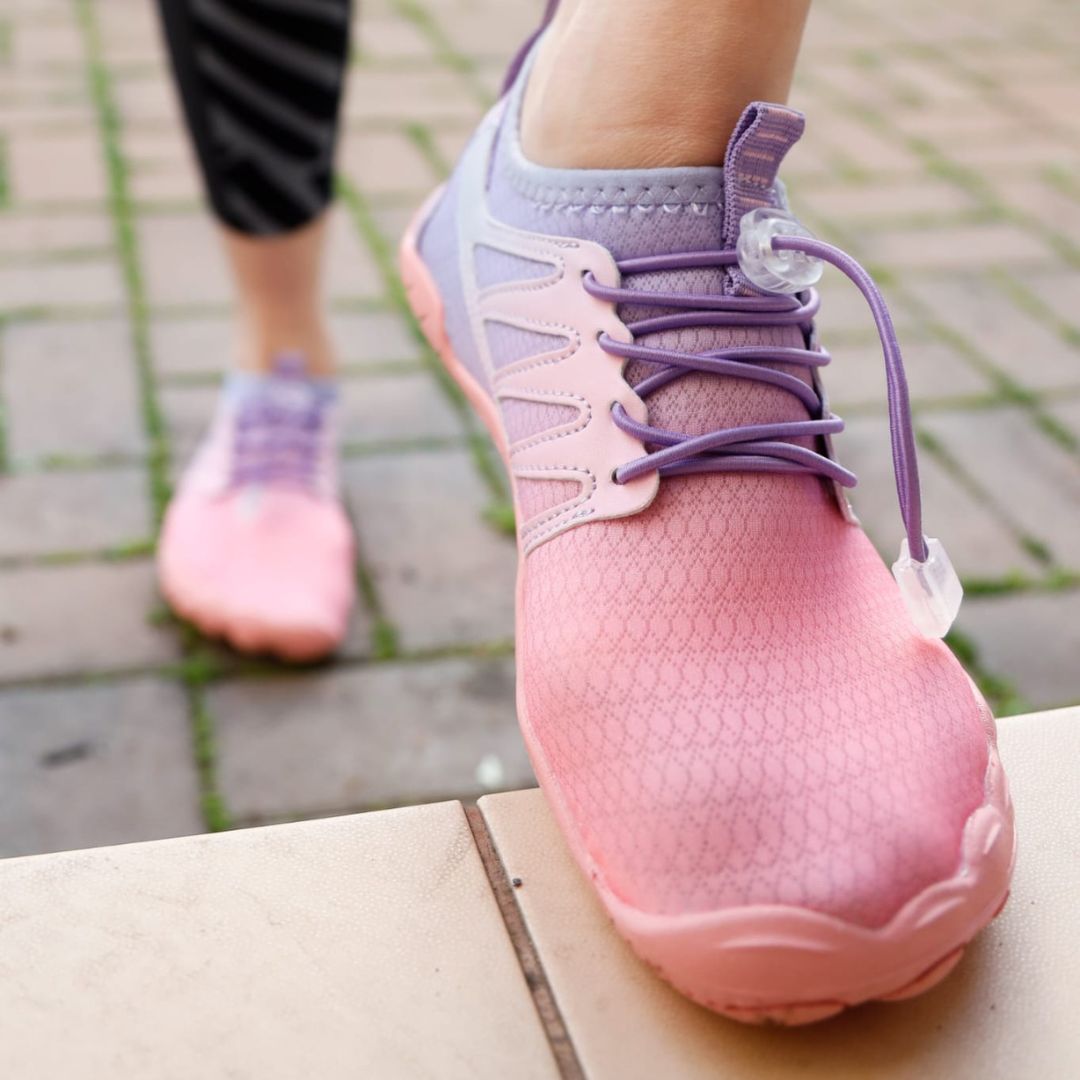 Emi and June | RunnerFit - ergonomischer, wasserdichter & rutschfester Barfußschuh