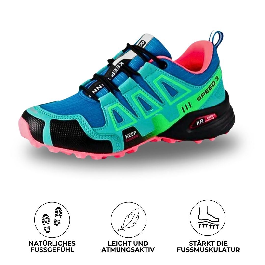 Emi and June | OrthoTrekking - Orthopädische schmerzlindernde Wanderschuhe