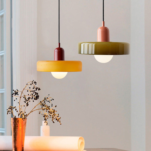 Emi and June | Bauhaus-Pendelleuchte aus farbigem Glas
