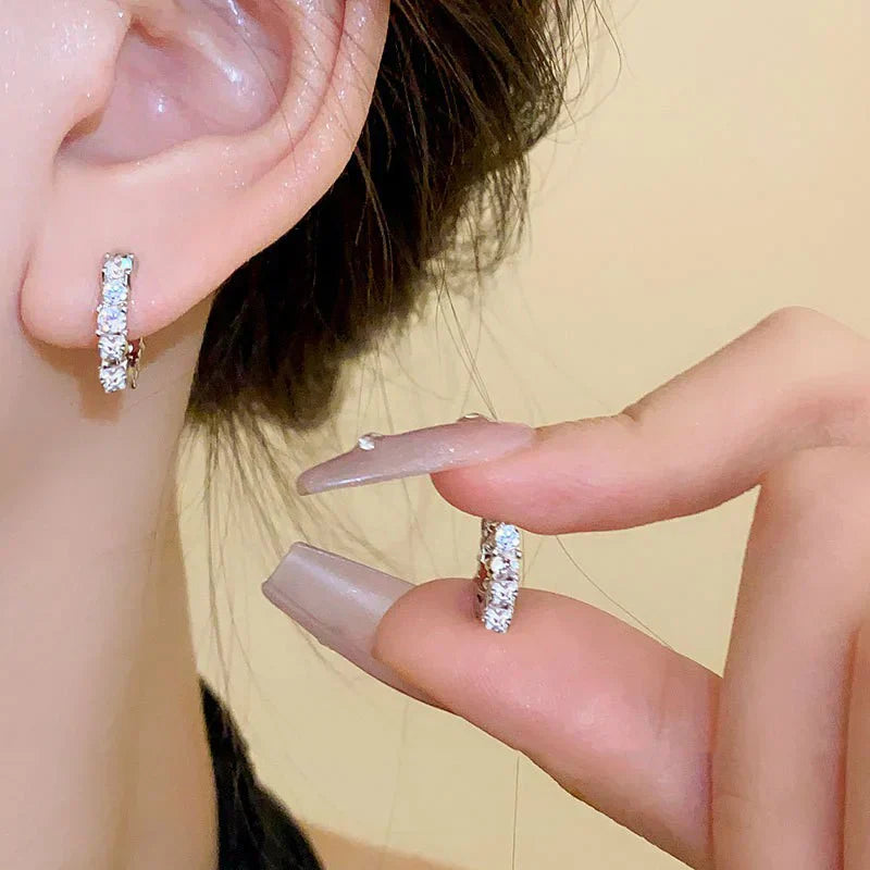 Emi and June | Silberne Moissanit-Ohrringe
