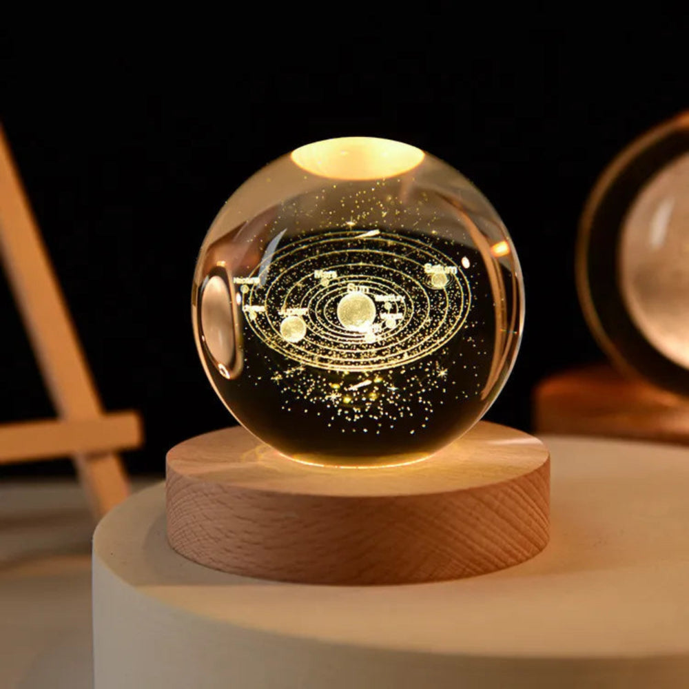 Emi and June | 3D-gravierte Universum-Lampe - Kosmisches Licht für Ihren Raum