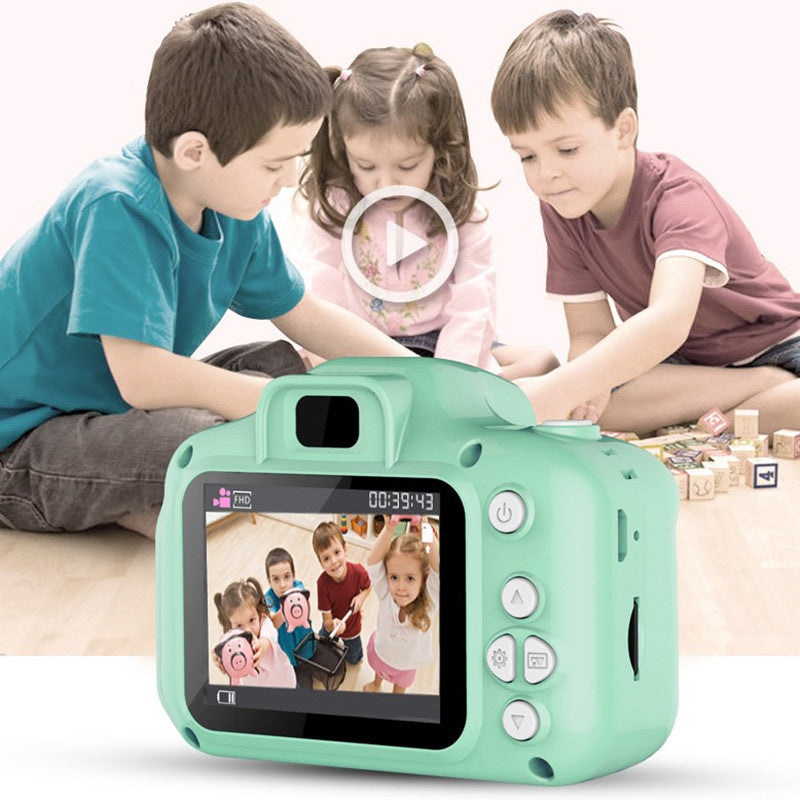 Emi and June | KiddyCam - Digitale Kamera inkl. 8GB SD-Karte für besondere Momente der Kinder