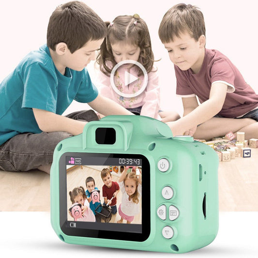 Emi and June | KiddyCam - Digitale Kamera inkl. 8GB SD-Karte für besondere Momente der Kinder